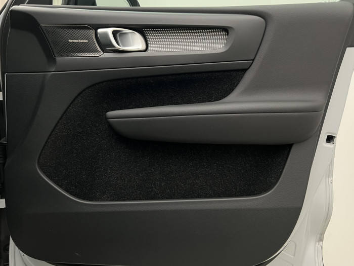 Volvo XC40 T3 R-DESIGN