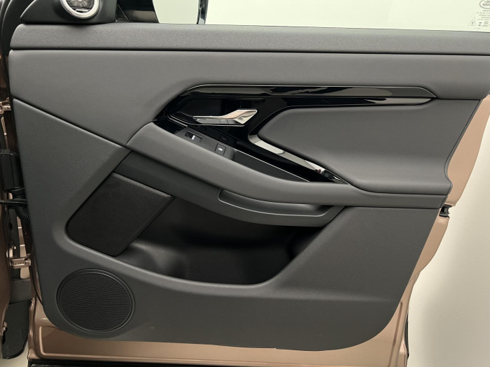 Land Rover Range Rover Evoque D200 DYNAMIC SE AWD Aut 2.0 d Dynamic SE