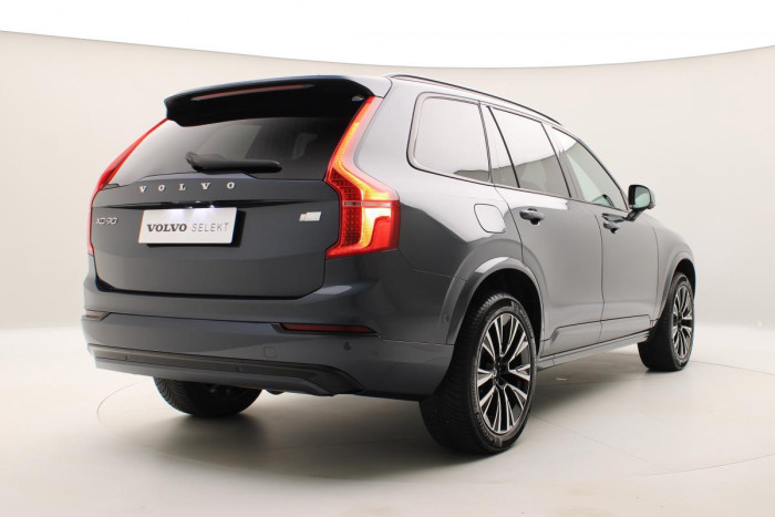 Volvo XC90 T8 AWD ULTIMATE DARK REZERVACE