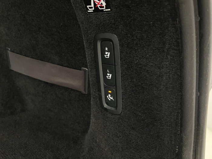 Volvo V90 D5 AWD R-DESIGN AUT CZ 2.0 d