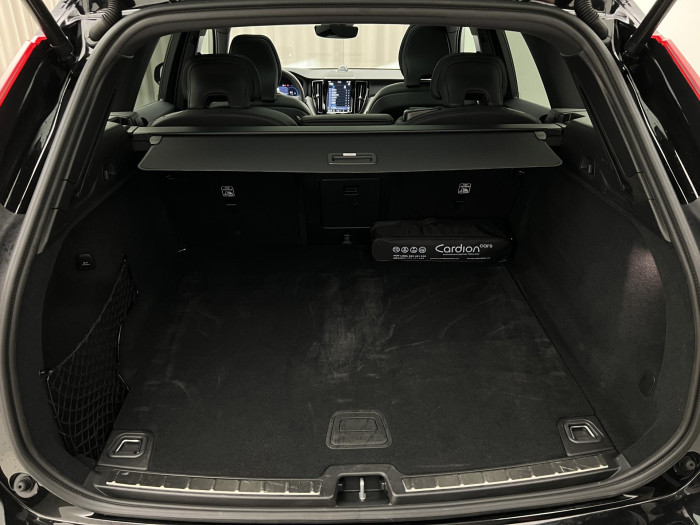 Volvo XC60 B5 AWD ULTRA BLACK EDITION AUT 2.0 Edition