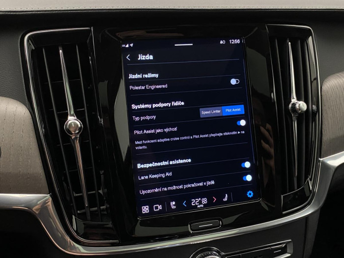 Volvo V90 B5 AWD INSCRIPTION REZERVACE