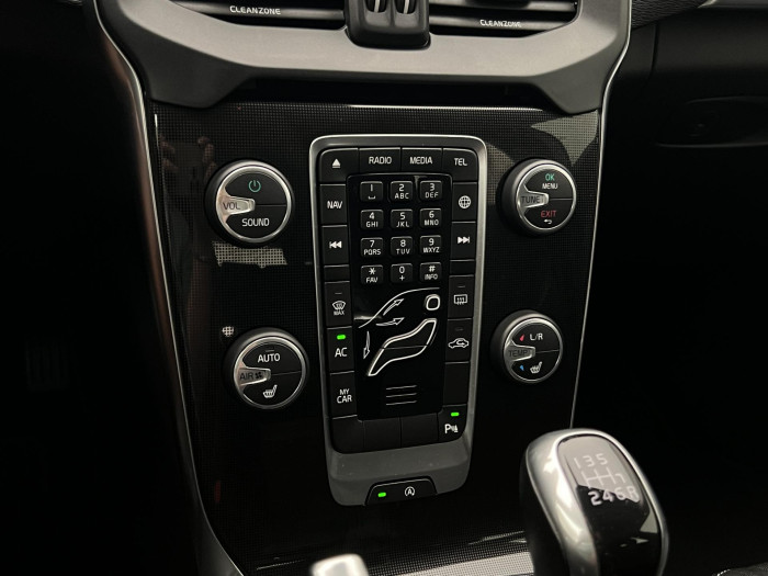 Volvo V40 D4 MOMENTUM AUT 2.0 d Momentum