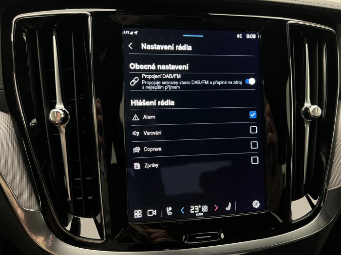 Volvo S60 B5 AWD ULTIMATE DARK REZERVACE