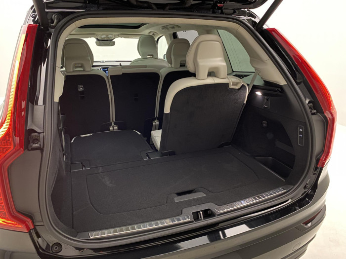 Volvo XC90 T8 AWD ULTRA DARK AUT CZ 7m