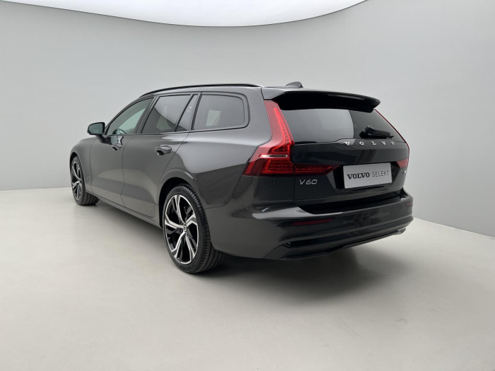 Volvo V60 B4 PLUS DARK Aut 1.maj.