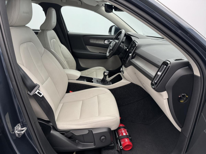 Volvo XC40 T3 INSCRIPTION NAVIGACE