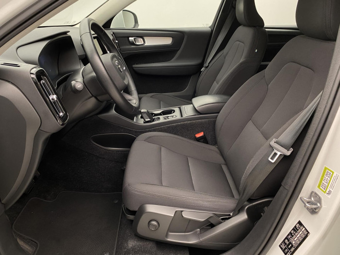 Volvo XC40 T3 MOMENTUM AUT CZ 1.5 Momentum