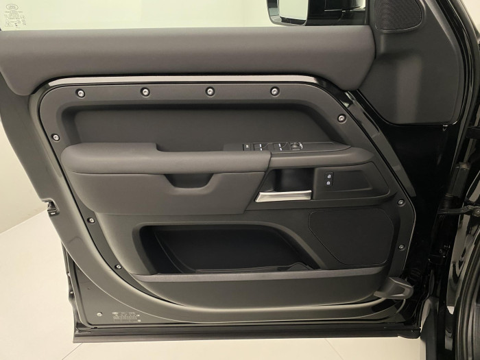 Land Rover Defender 110 D200 S AWD AUT 3.0 d