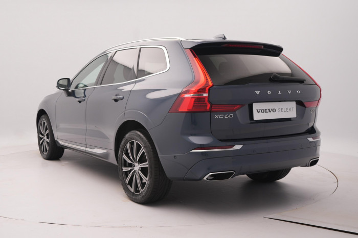 Volvo XC60 B4 AWD MOMENTUM CZ 1.maj 2.0 Momentum