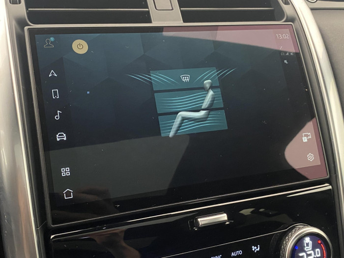 Land Rover Discovery D300 HSE AWD AUT 7míst 3.0 d