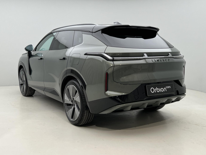 Lynk & Co 08 MORE PHEV