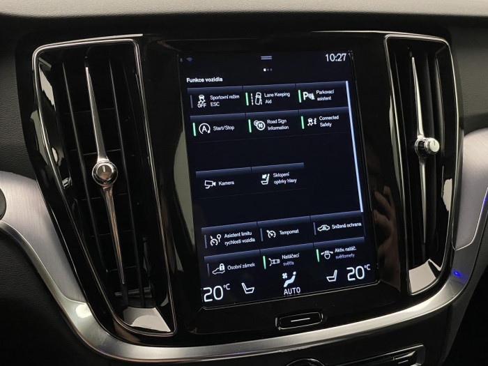 Volvo V60 D3 MOMENTUM AUT REZERVACE 2.0 d Momentum