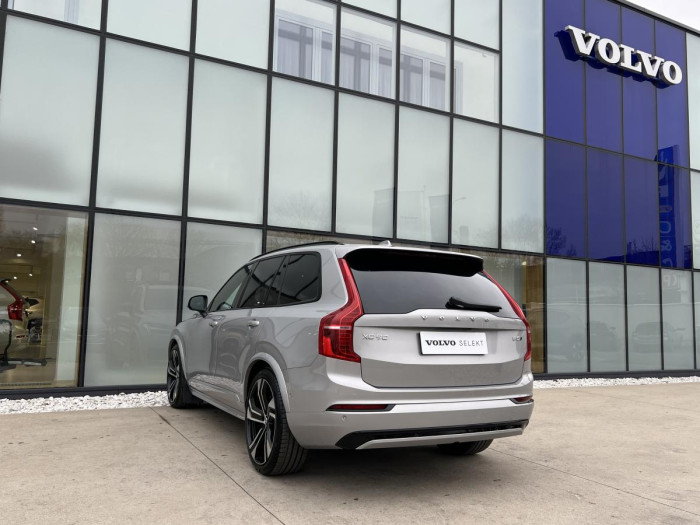 Volvo XC90 B5 AWD ULTIMATE DARK AUT 1.maj