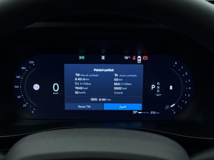 Volvo XC40 B3 CORE AUT CZ