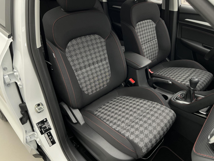 MG ZS 1.5 ESSENTIAL PLUS CZ 1.maj.