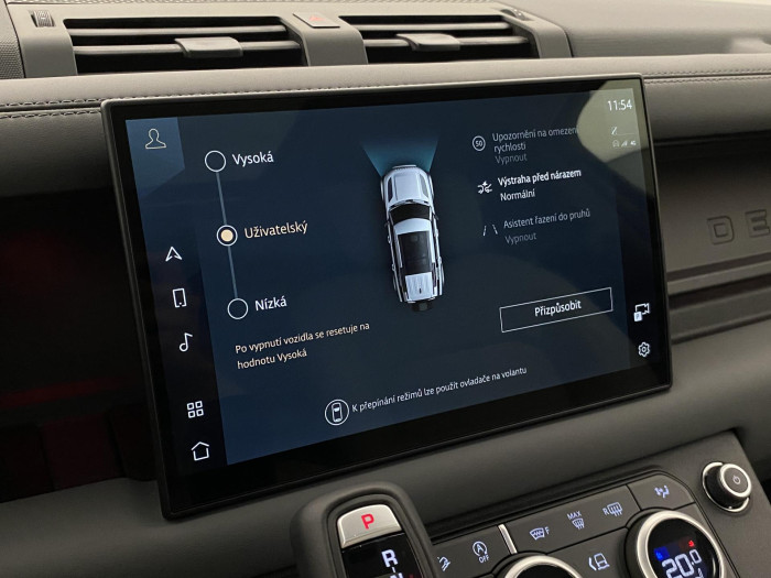 Land Rover Defender 110 D300 X-D HSE REZERVACE 3.0 d d