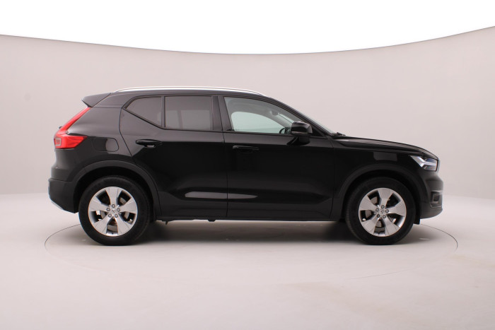 Volvo XC40 D4 AWD MOMENTUM AUT 2.0 d Momentum