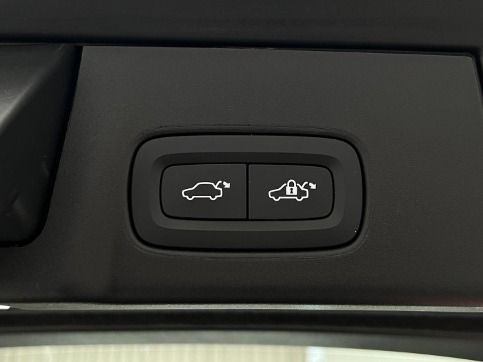 Volvo V90 B4 MOMENTUM AUT 2.0 Momentum