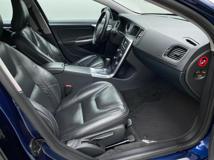 Volvo V60 D5 VOLVO OCEAN RACE AUT CZ 2.4 d