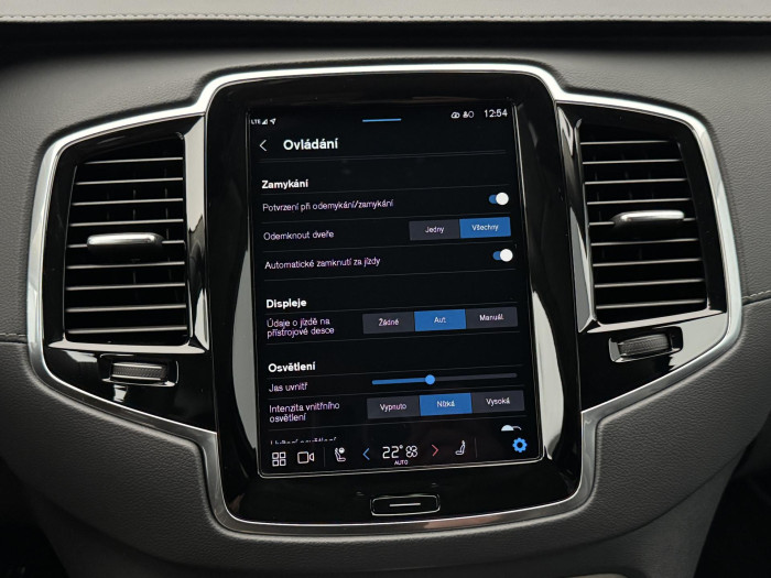 Volvo XC90 B5 AWD BRIGHT PLUS CZ 1.maj