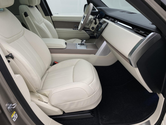 Land Rover Range Rover D350 AUTOBIOGRAPHY LWB 3.0 d