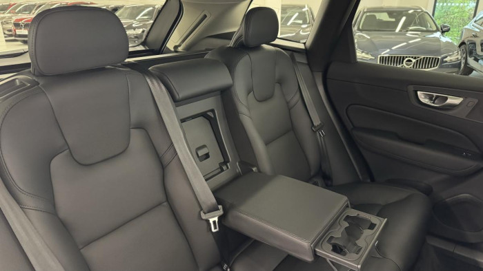 Volvo XC60 T6 AWD RECHARGE  AUT REZERVACE