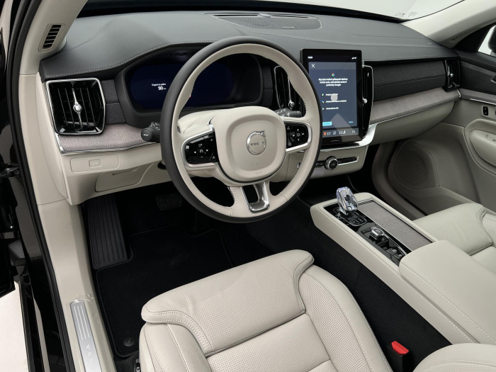 Volvo XC90 B5 AWD DARK PLUS AUT