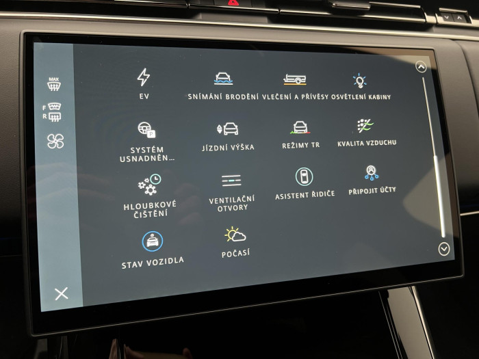 Land Rover Range Rover Sport P550e AUTOBIOGRAPHY REZERVACE