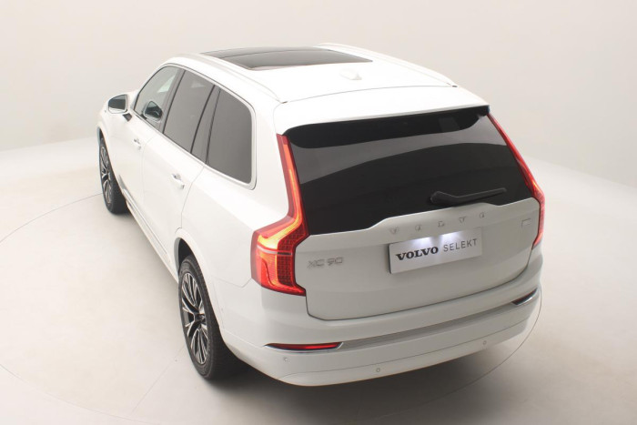 Volvo XC90 T8 AWD RECHARGE REZERVACE