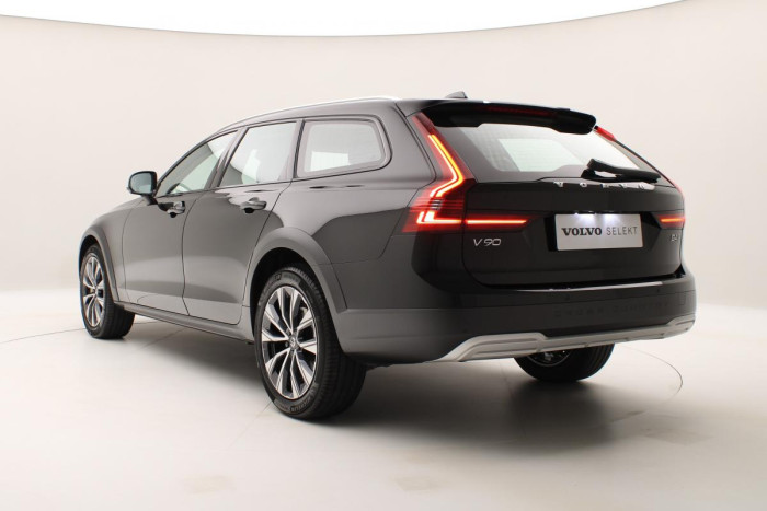 Volvo V90 CC B4 AWD PLUS AUT REZERVACE 2.0 CC CC Plus