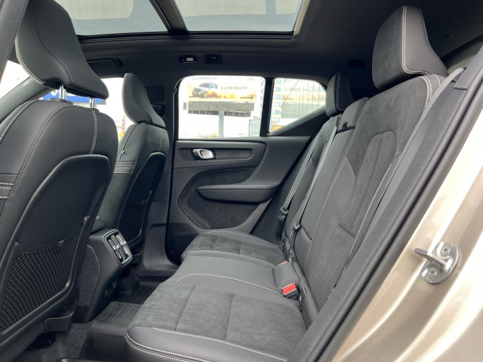 Volvo XC40 B4 AUT DARK ULTIMATE