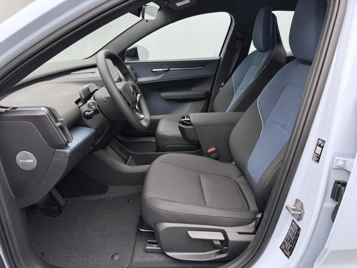 Volvo EX30 PURE ELECTRIC EXTENDED CORE