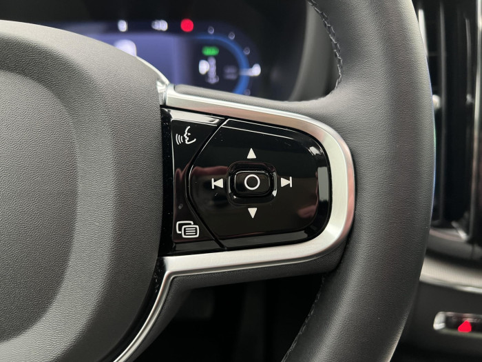 Volvo XC60 T6 AWD RECHARGE PLUS DARK AUT