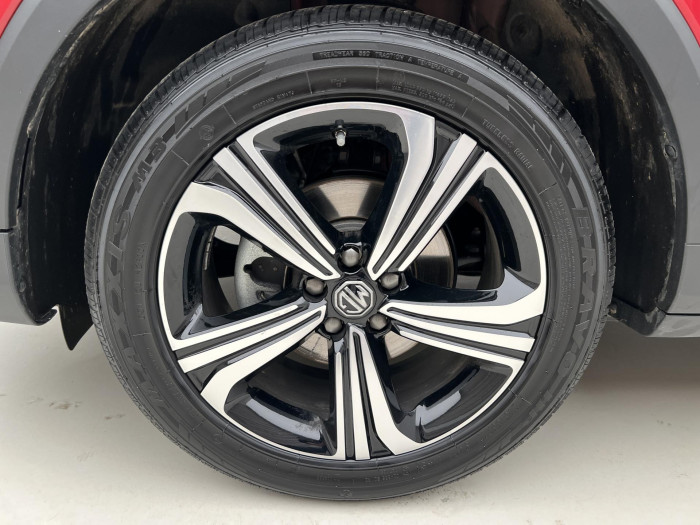 MG ZS 1.5 ESSENTIAL PLUS CZ 1.maj.