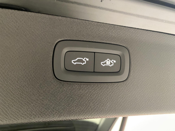 Volvo XC90 T8 AWD RECHARGE DARK PLUS 7m