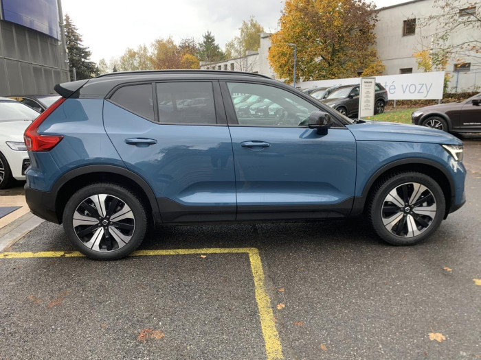 Volvo XC40 PURE ELECTRIC RECHARGE AUT AWD