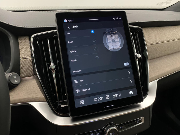 Volvo XC90 T8 AWD RECHARGE DARK ULTRA 7