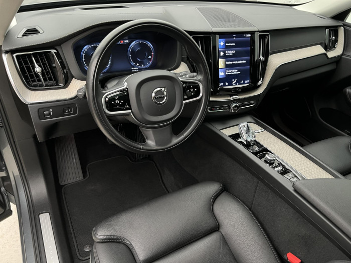 Volvo XC60 B5 AWD INSCRIPTION AUT