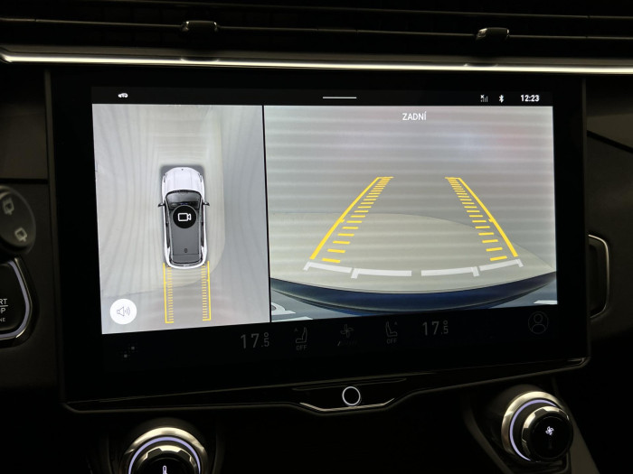 Lynk & Co 01 PHEV DCT AUT 1.maj.