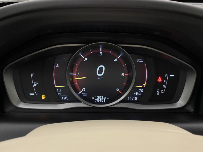 Volvo XC60 D4 AWD DYNAMIC REZERVACE 2.4 d Dynamic