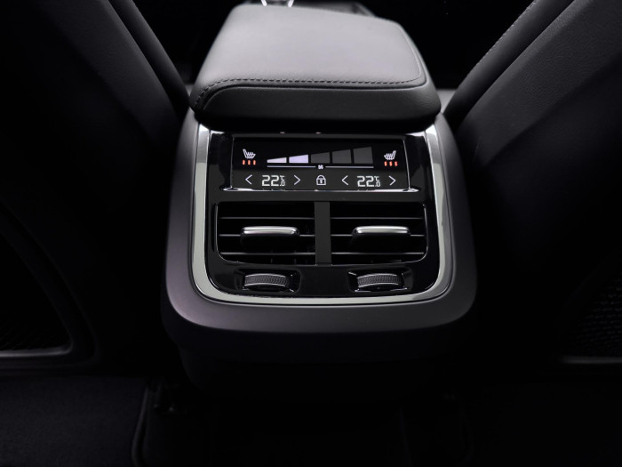 Volvo XC60 B6 AWD INSCRIPTION CZ