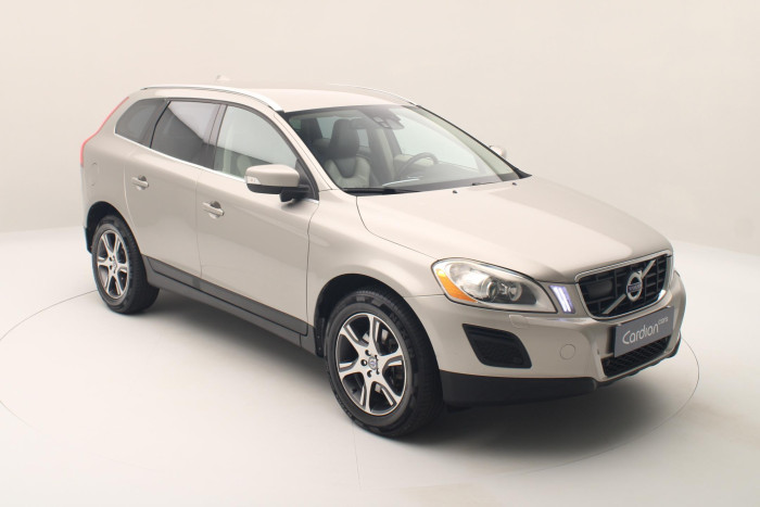 Volvo XC60 D5 AWD SUMMUM AUT CZ 2.4 d Summum