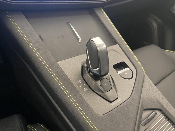 Lynk & Co 01 01 MORE PHEV DEMO