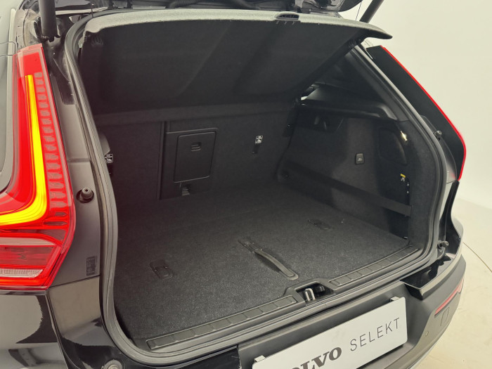 Volvo XC40 D4 AWD MOMENTUM AUT 2.0 d Momentum