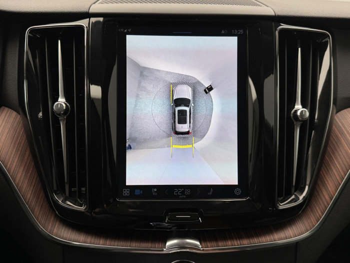 Volvo XC60 T8 AWD RECHARGE BRIGHT PLUS