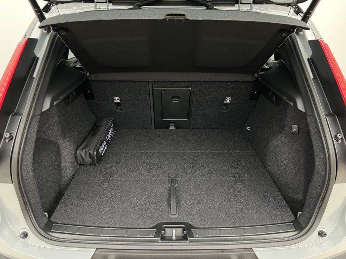 Volvo XC40 B4 BLACK EDITION ULTRA AUT 2.0 Edition