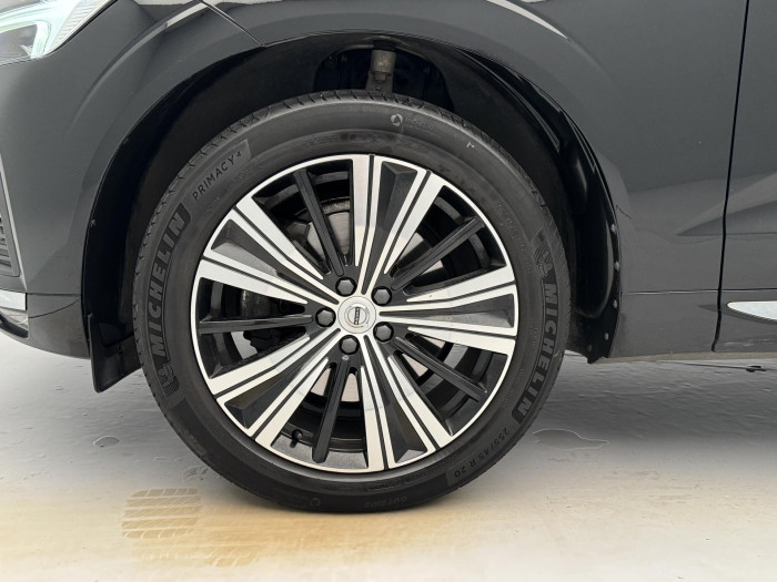 Volvo XC60 B4 AWD PLUS DARK AUT
