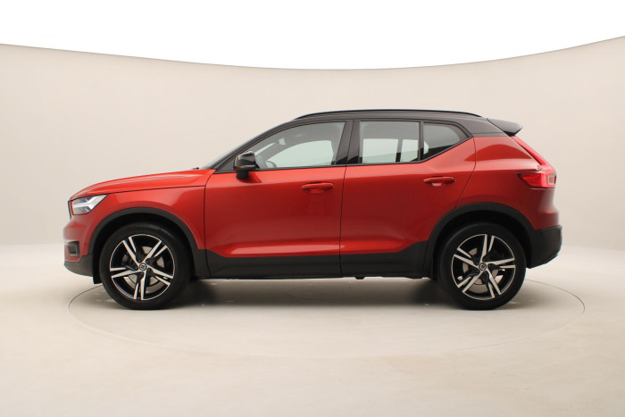 Volvo XC40 B5 AWD R-DESIGN AUT CZ 1.maj.