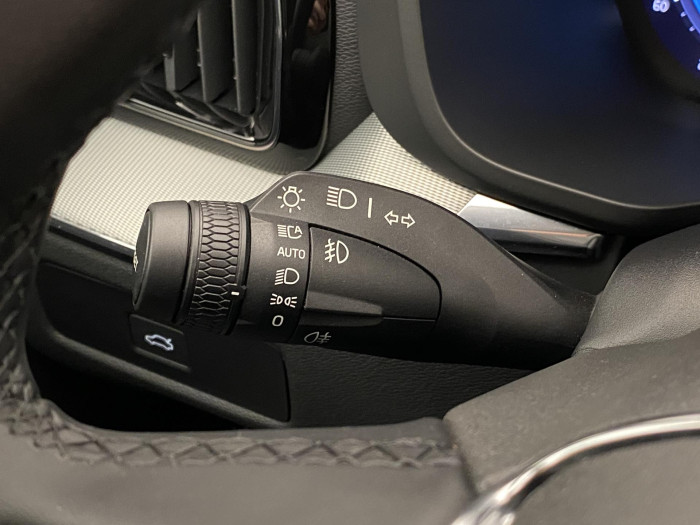 Volvo XC60 B4 AWD DARK PLUS AUT